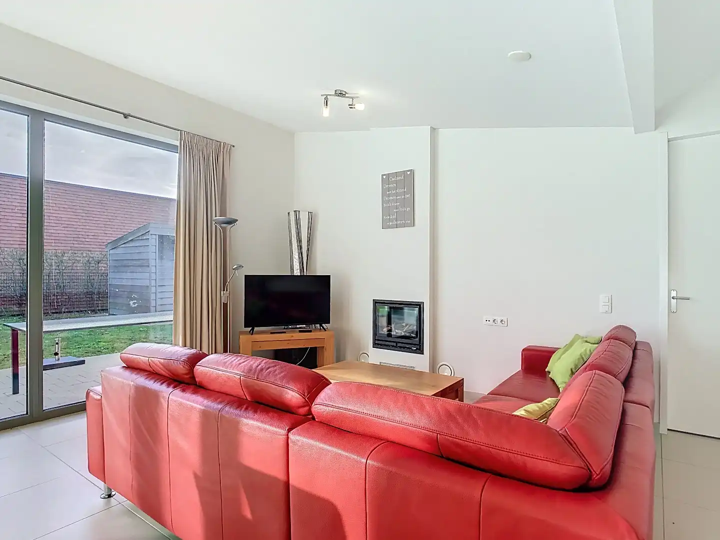 Bungalow op toplocatie in Faropark foto 3