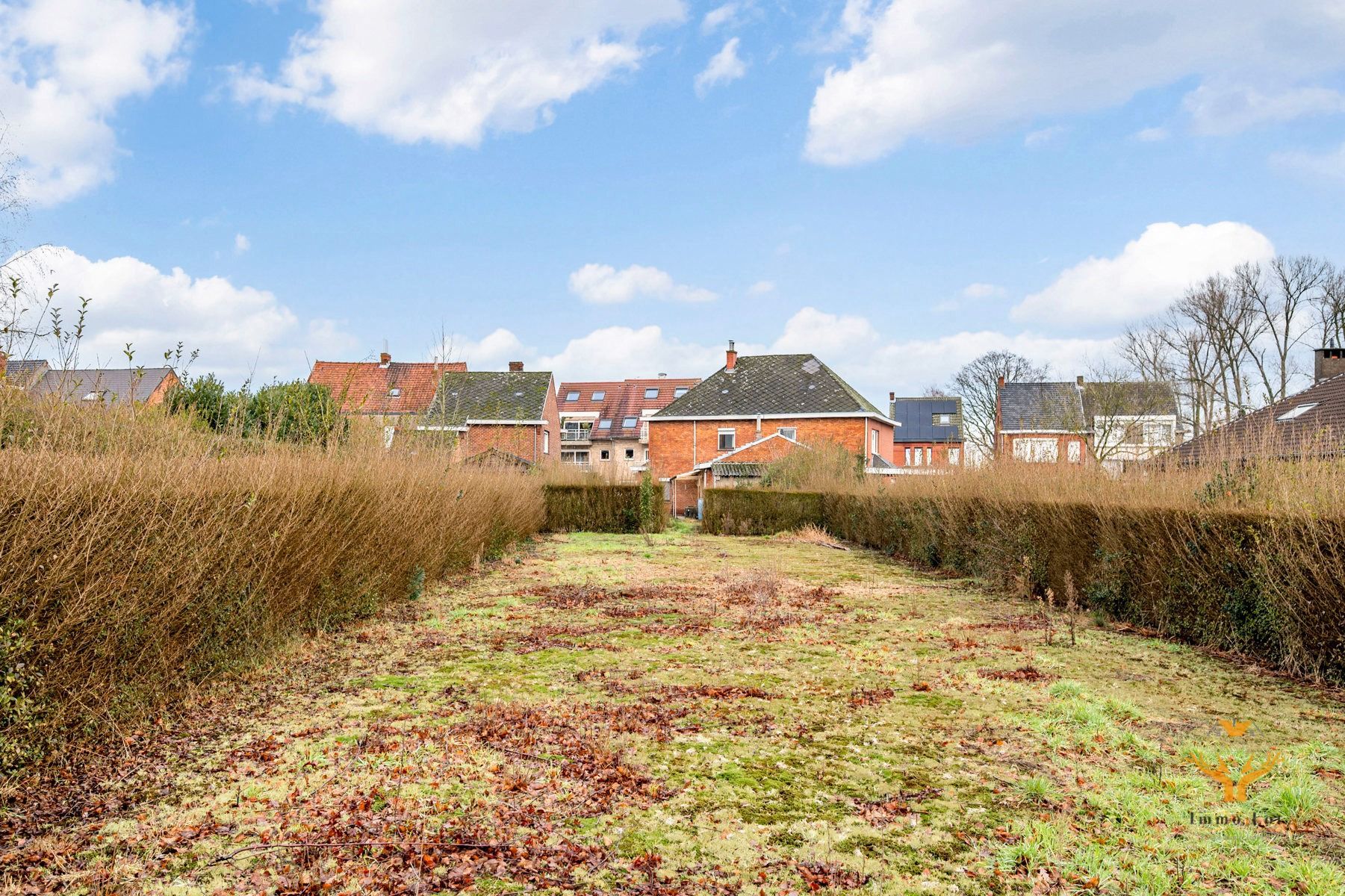 Ruime woning nabij het Donkmeer en Overmere centrum foto 16