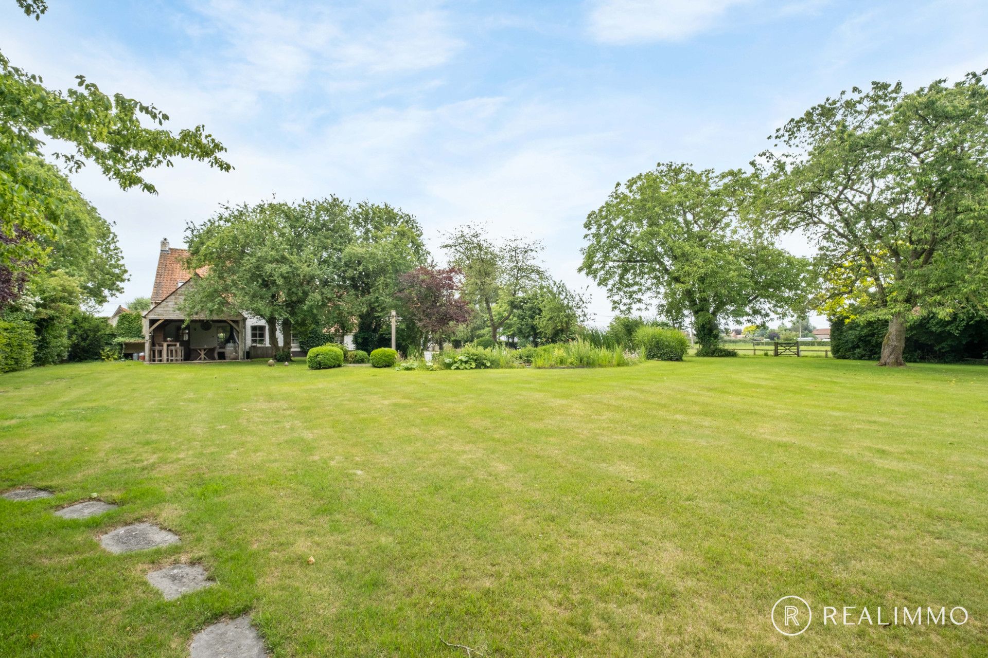 Wonen in alle rust op meer dan 1,2 hectare! foto 22