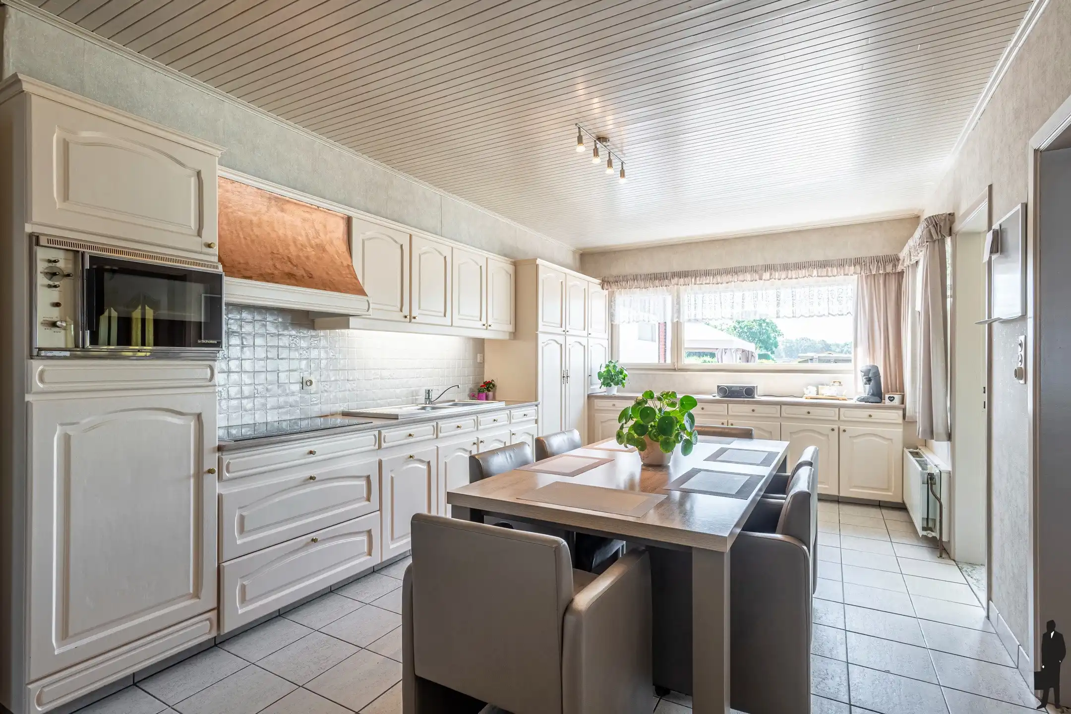 Ruime gelijkvloerse woning in een rustige buurt van Brecht foto 8
