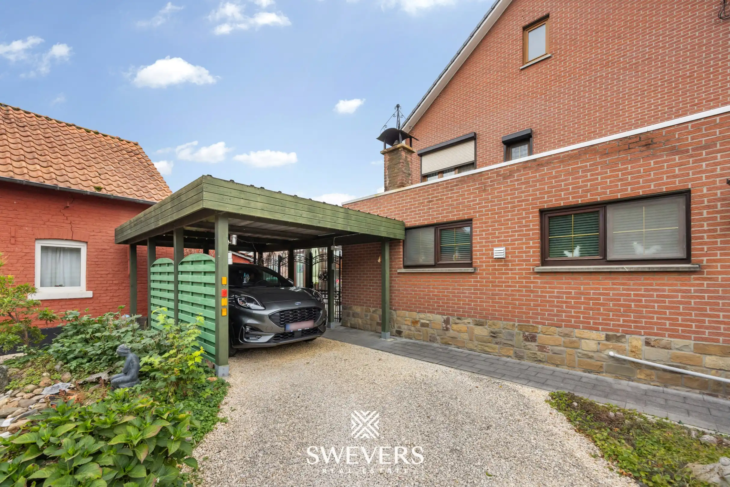 Royale gezinswoning met 257 m² woonruimte foto 32
