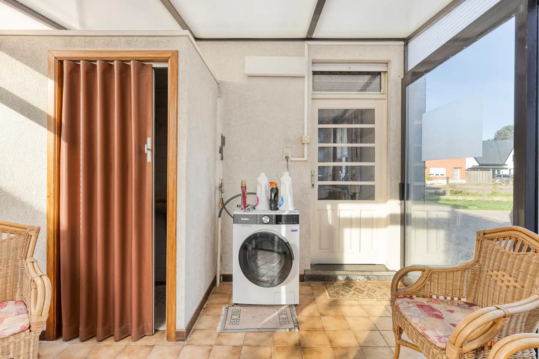 Halfopenbebouwing met tuin, garage en zonnige tuin foto 7