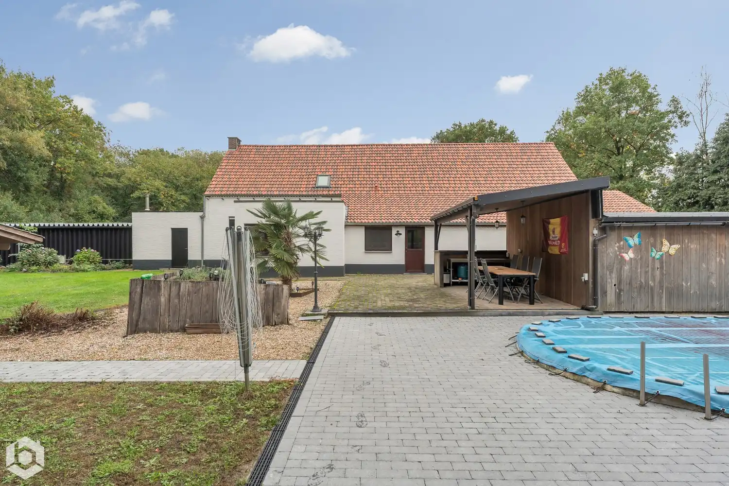 Prachtige gerenoveerde ruime woning in een groen kader foto 23