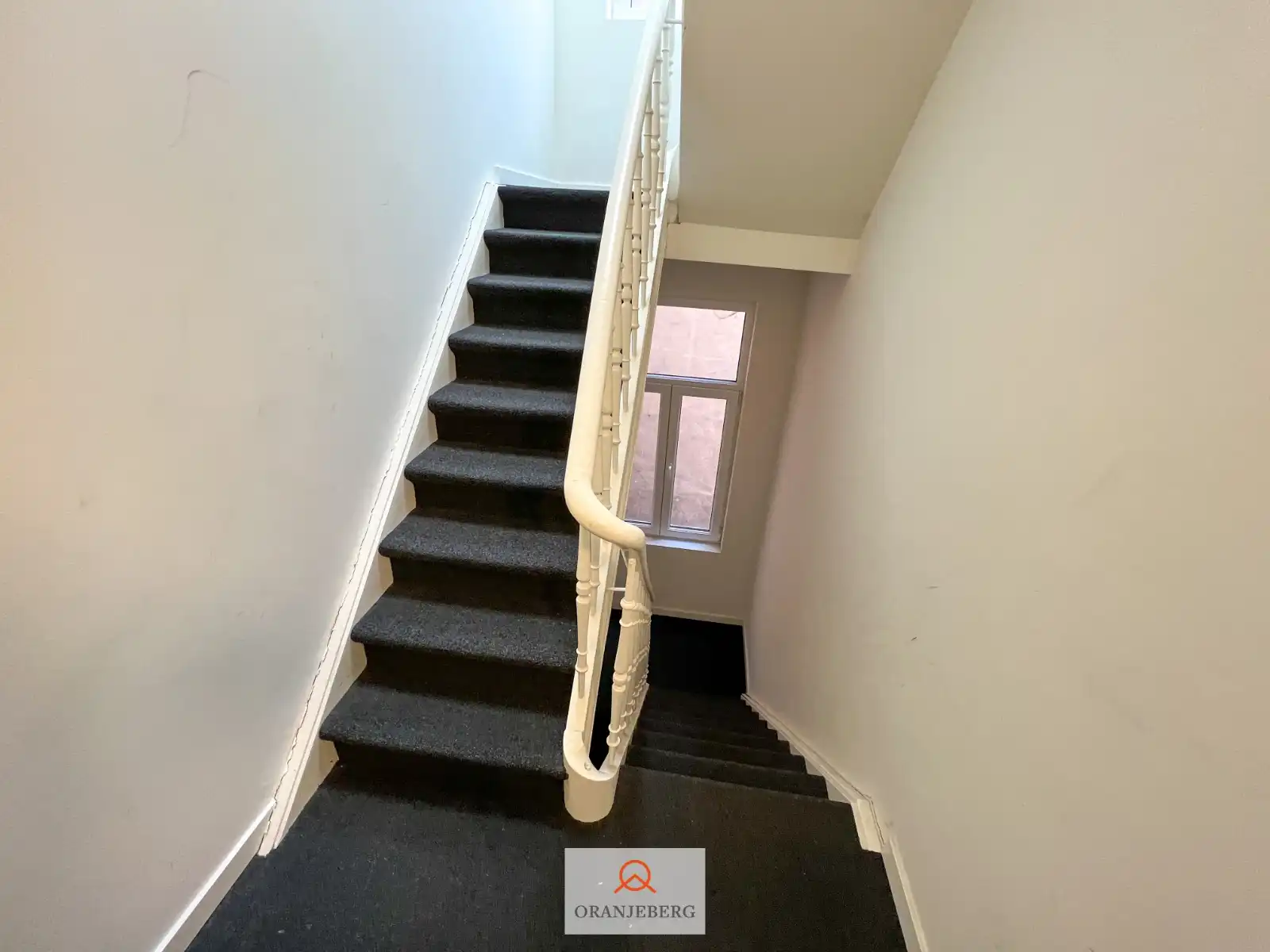 Gerenoveerde studio/appartement met unieke ligging. foto 15