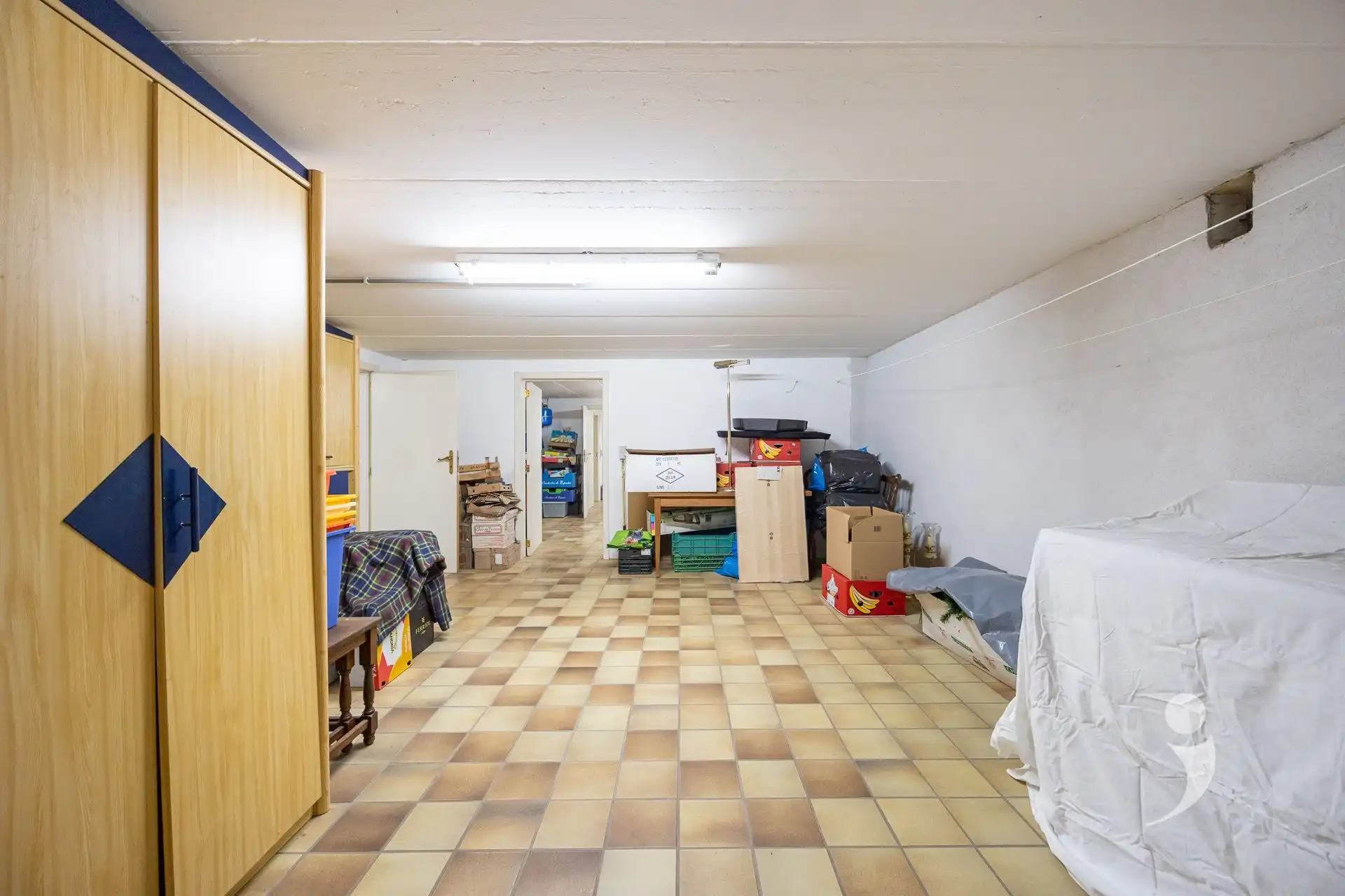 Instapklare en ruime woning met zicht op de velden! foto 23