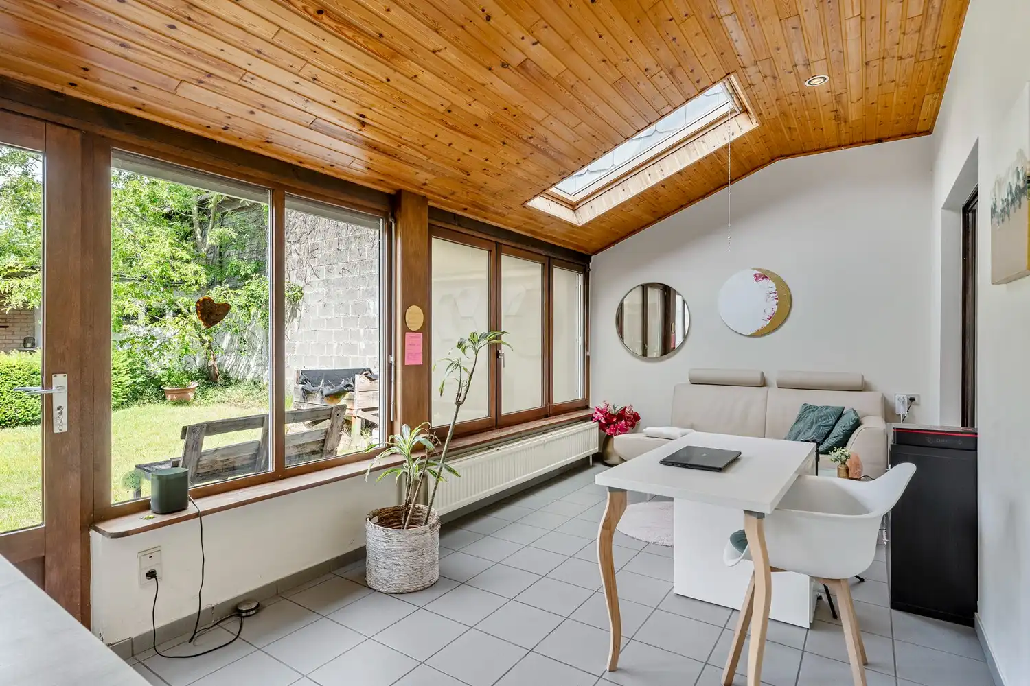 Ruime en lichtrijke woning met 4 slaapkamers, 2 garages, een kelder en een tuin te Oud-Heverlee! foto 12