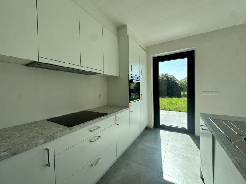 RUSTIG GELEGEN ENERGIE ZUINIGE NIEUWBOUW WONING (3 slpka) foto 8