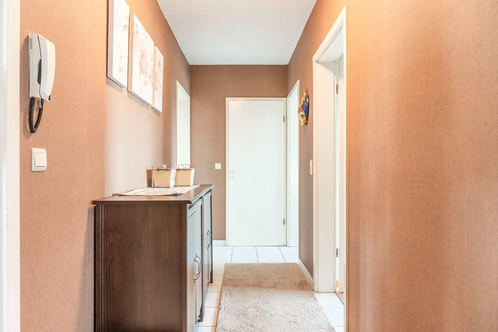 Centraal en rustig gelegen appartement met garage foto 7