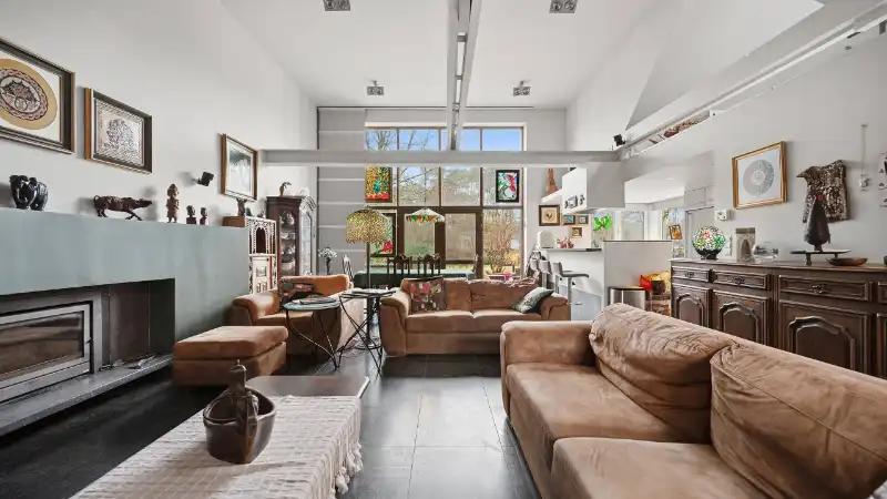 Landhuis van 269m² op 15 are met praktijkruimte/kantoor of kangoeroewoning foto 5