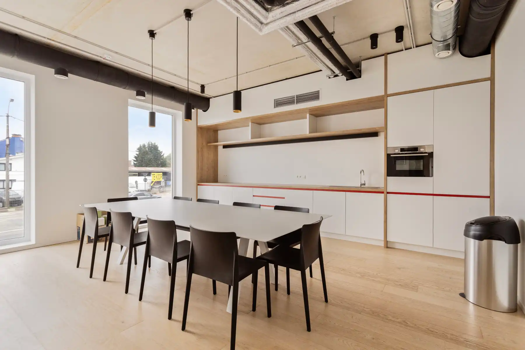 Kantoorruimte met grote zichtbaarheid (497m²) foto 14