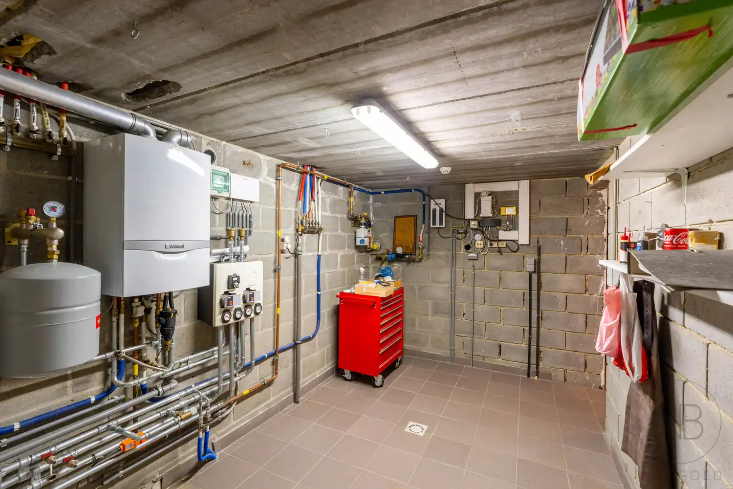 Instapklare gezinswoning met een uitstekende ligging in Winterslag (Genk)! foto 18
