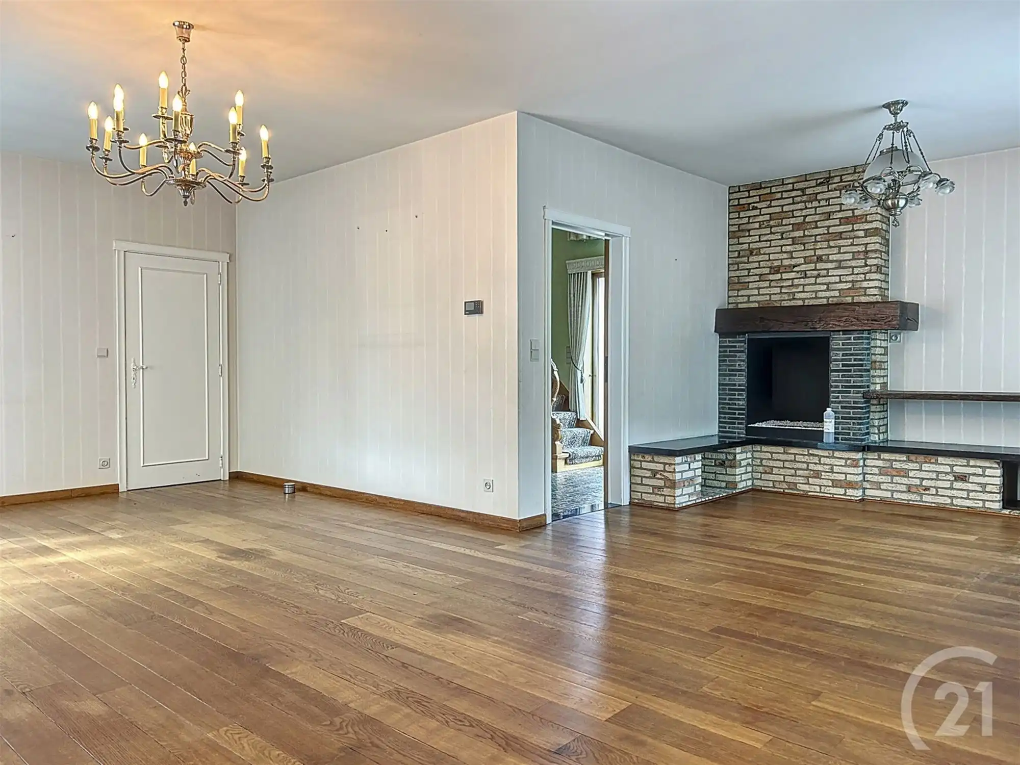 Gerenoveerde ruime woning te huur! foto 7