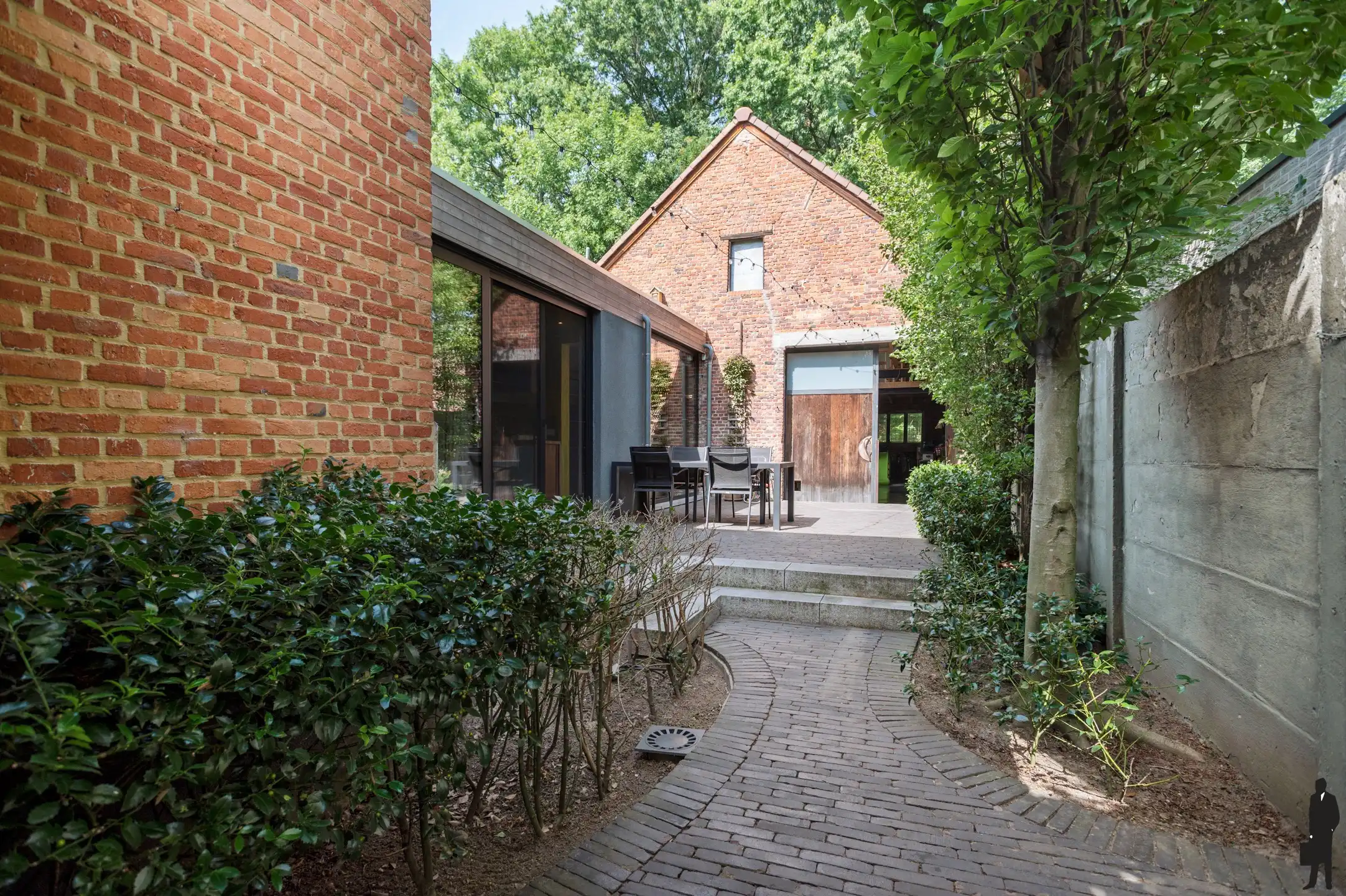 Instapklare charmante woning met ingericht bijgebouw foto 22