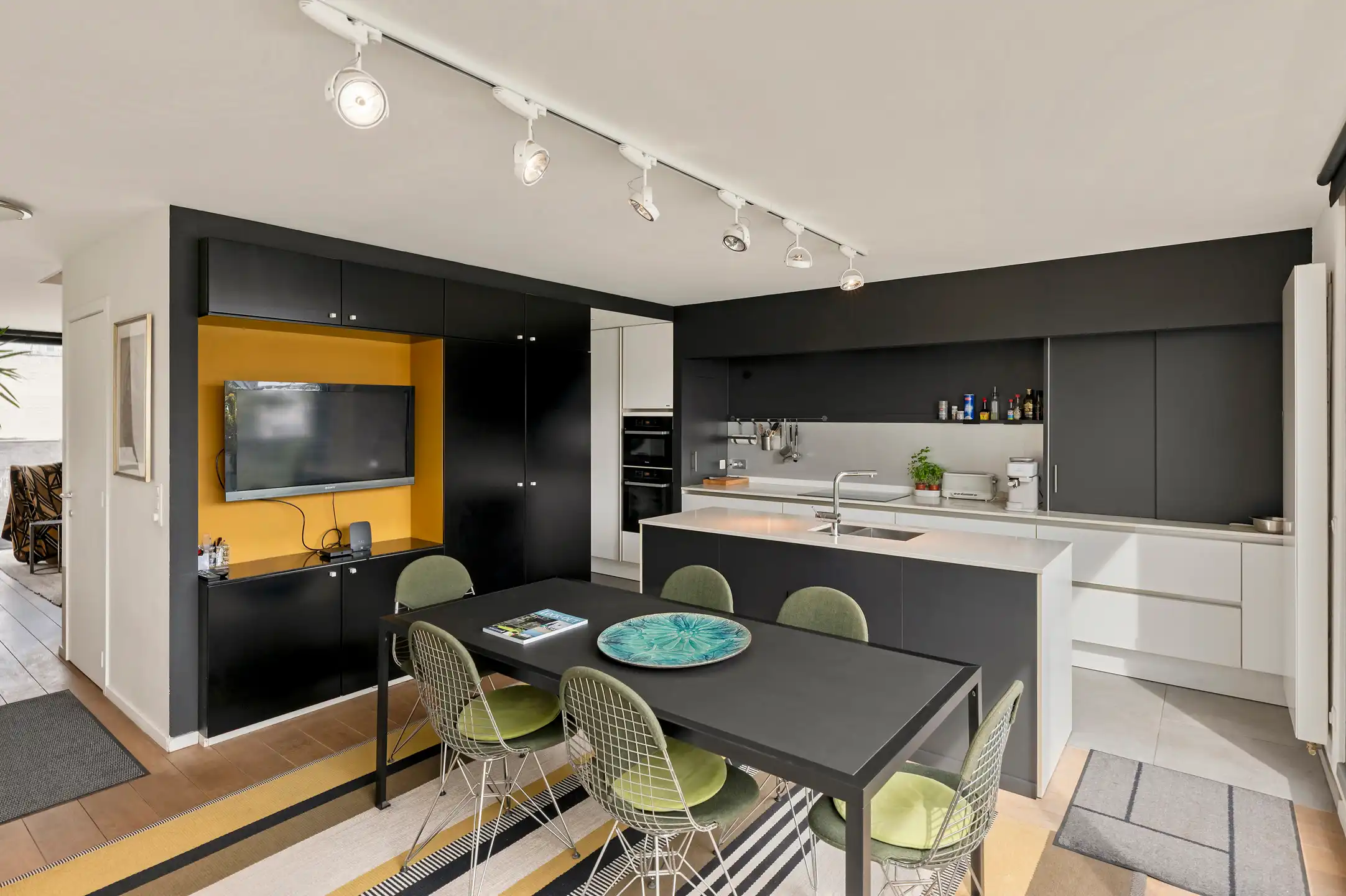 Duplex met twee terrassen aan het Theaterplein foto 7