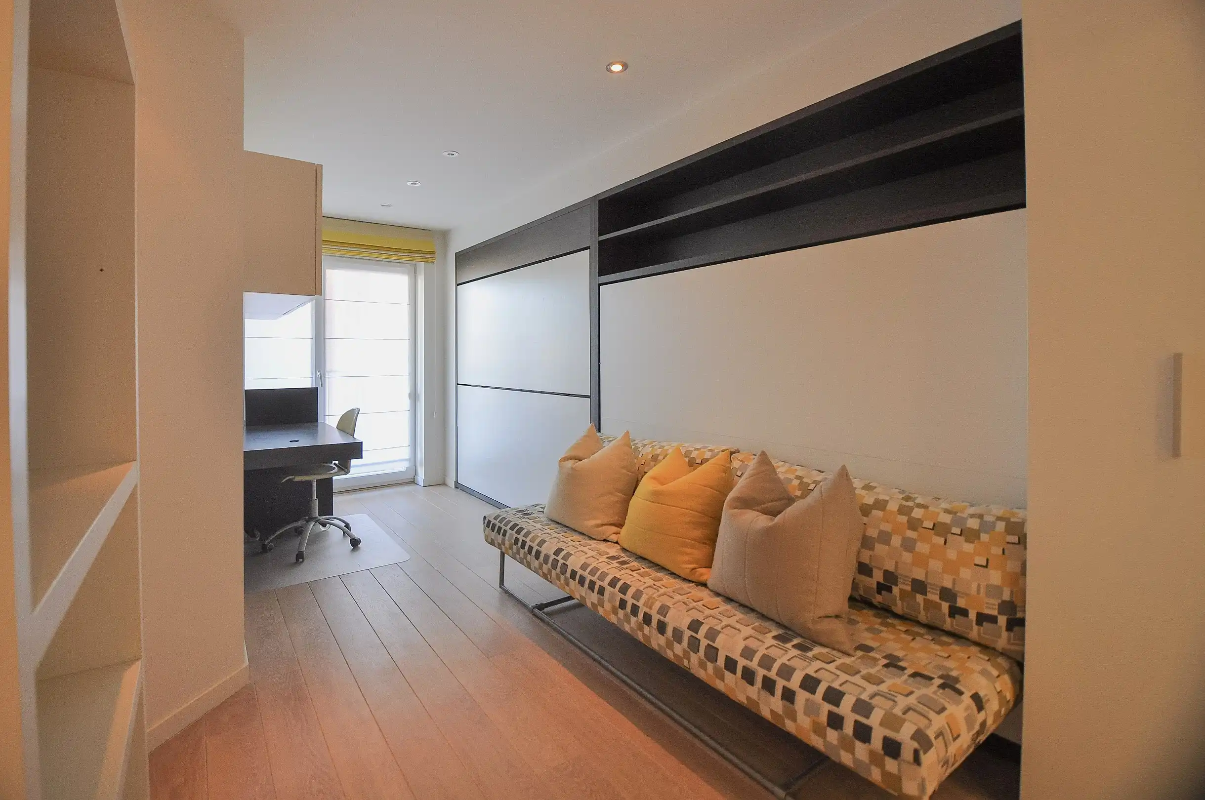 Topaanbieding – Uitzonderlijk ruim appartement in stijlvolle residentie. foto 32