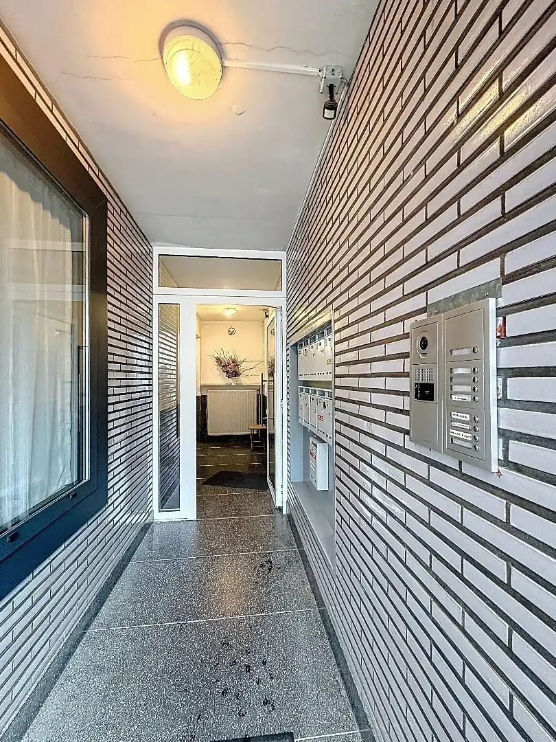 Stijlvol gerenoveerd appartement met terras in centrum Tienen foto 15