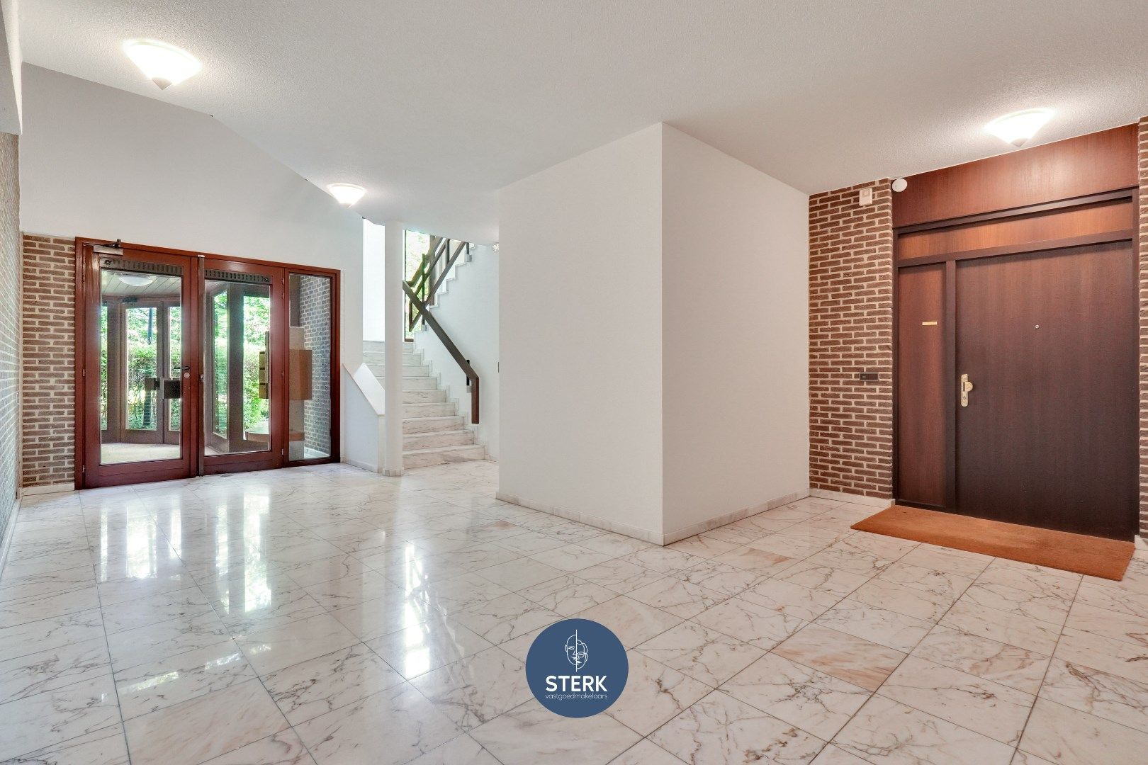 ROYAAL APPARTEMENT MET RUIM TERRAS GELEGEN IN HET UNIEKE PARKDOMEIN PETERSHEIM !  foto 7