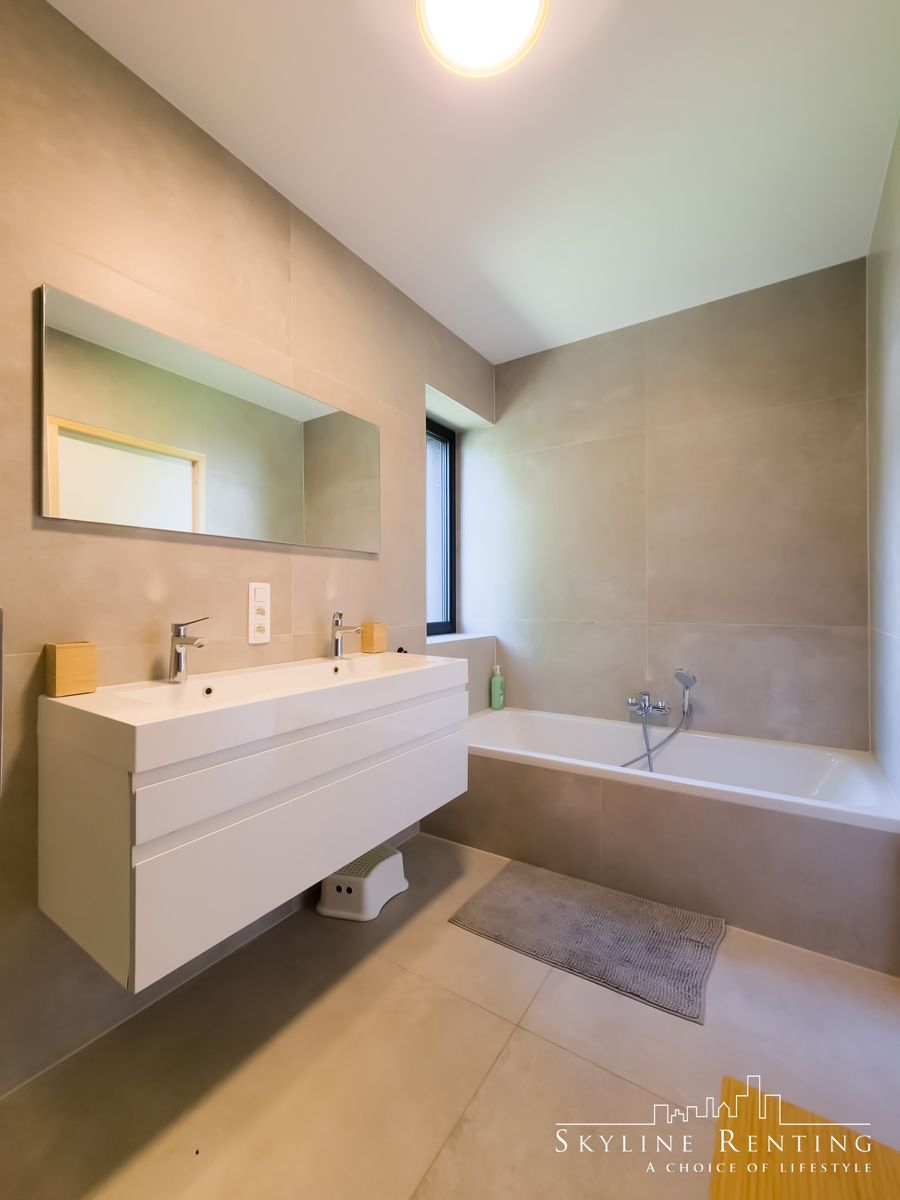 Passieve luxe villa met 4 slpk en grote tuin (30a) foto 27