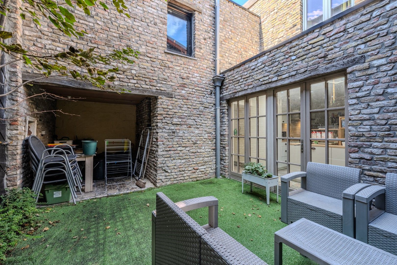 Woning met ruime loods van 280 m² foto 6