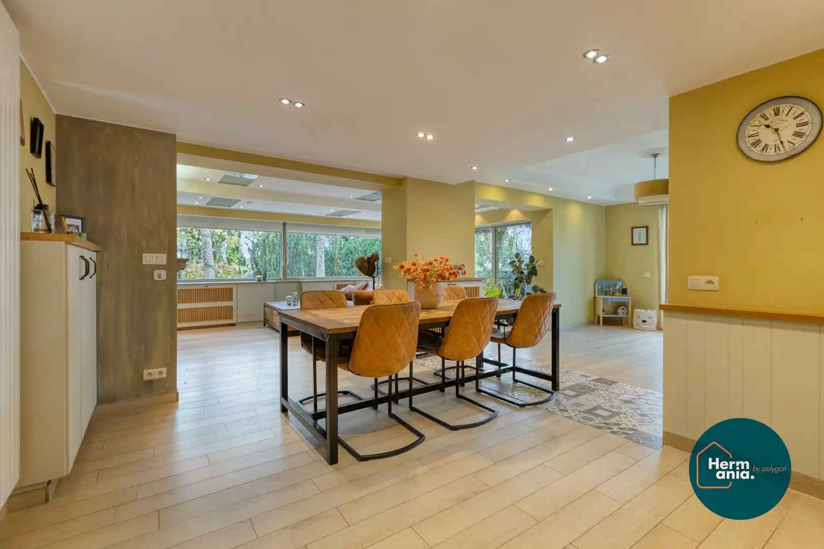 Te koop: Woning met enorm potentieel en een groot perceel in Genk foto 8