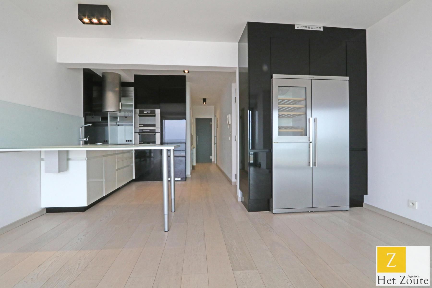 Prachtig instapklaar appartement, frontaal zeezicht Knokke foto 4