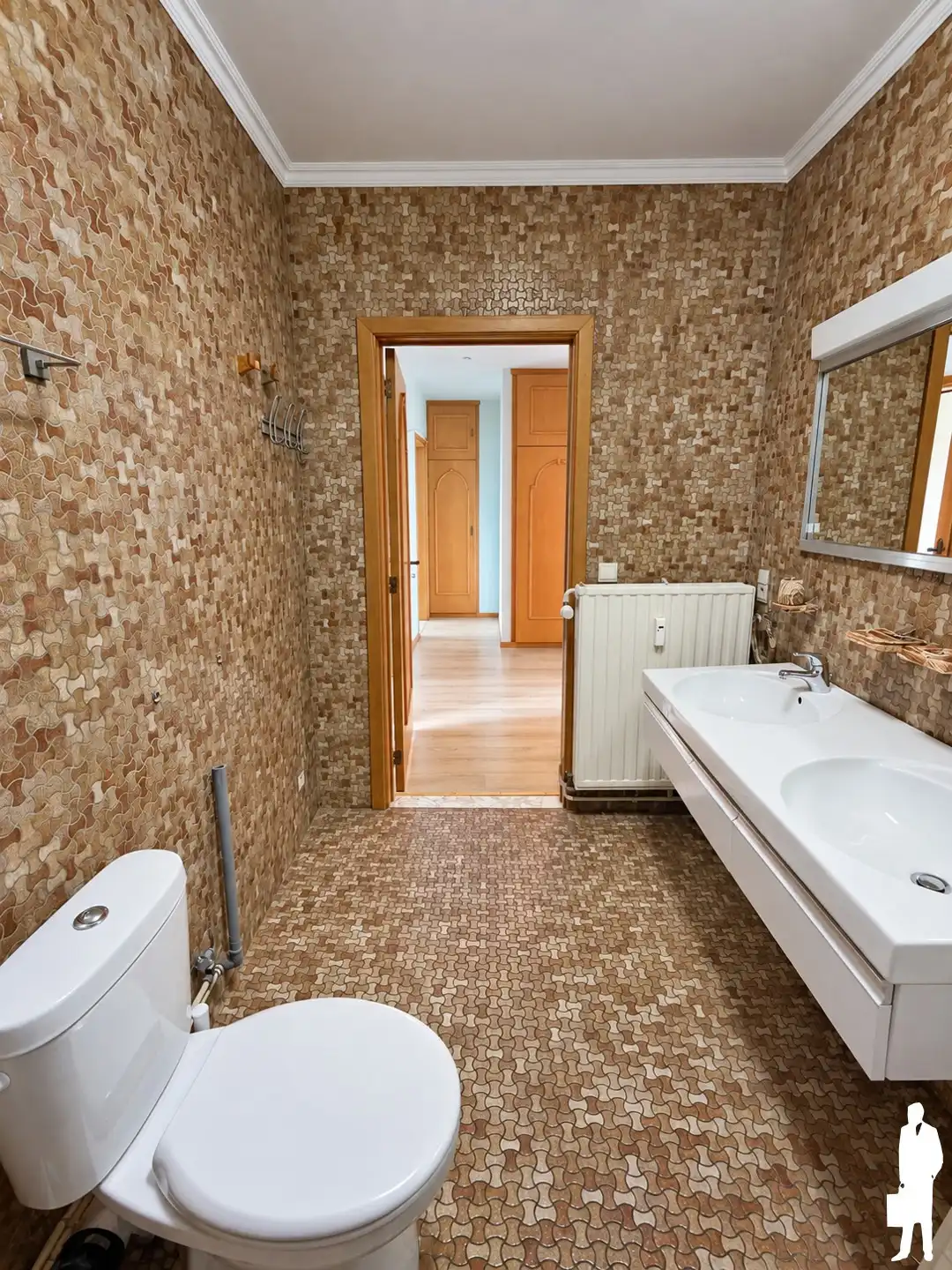 Drie slaapkamer appartement met garage foto 11