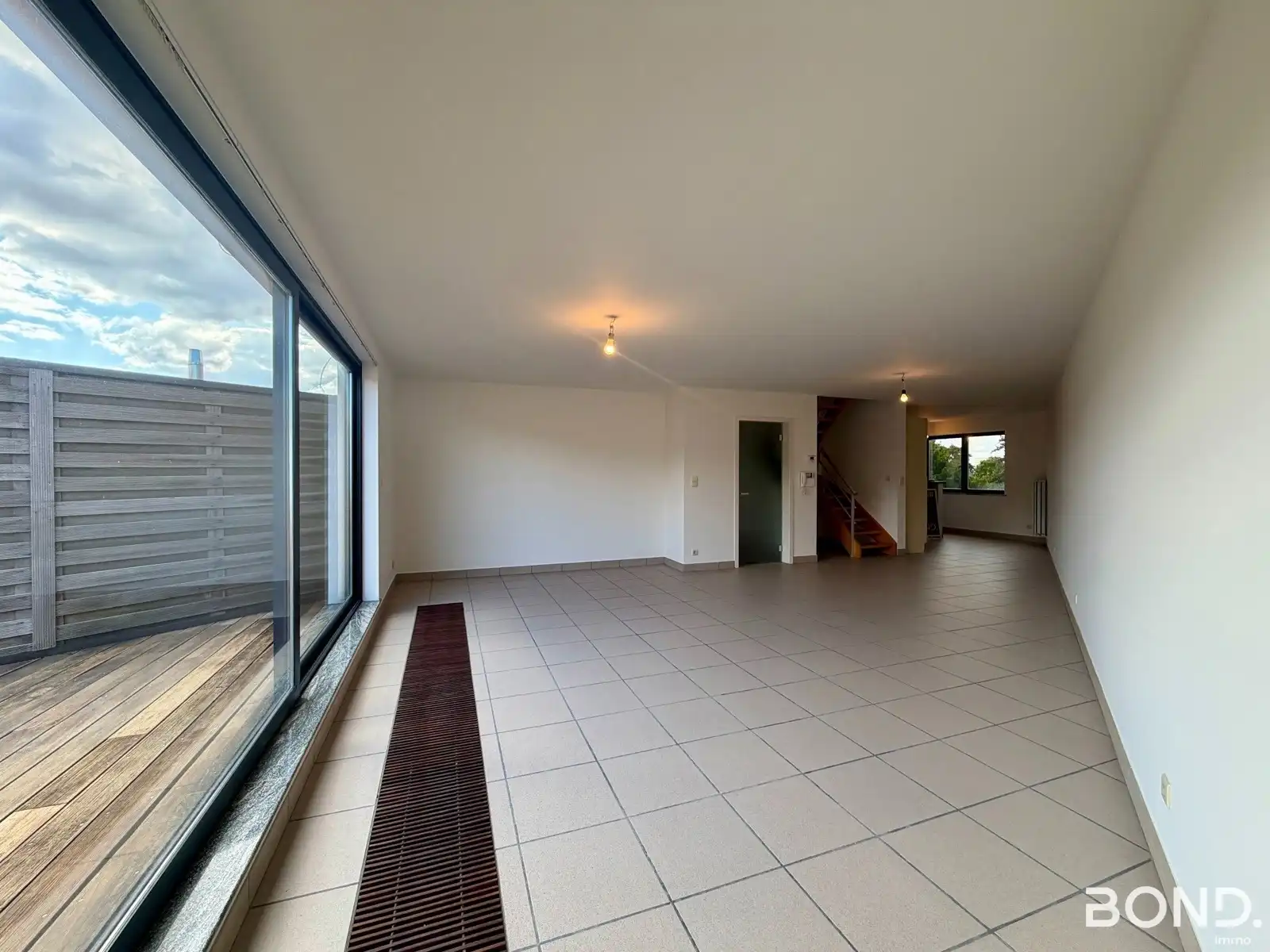 Duplex met twee slaapkamers en zonnig terras te Kessel-Lo! foto 3