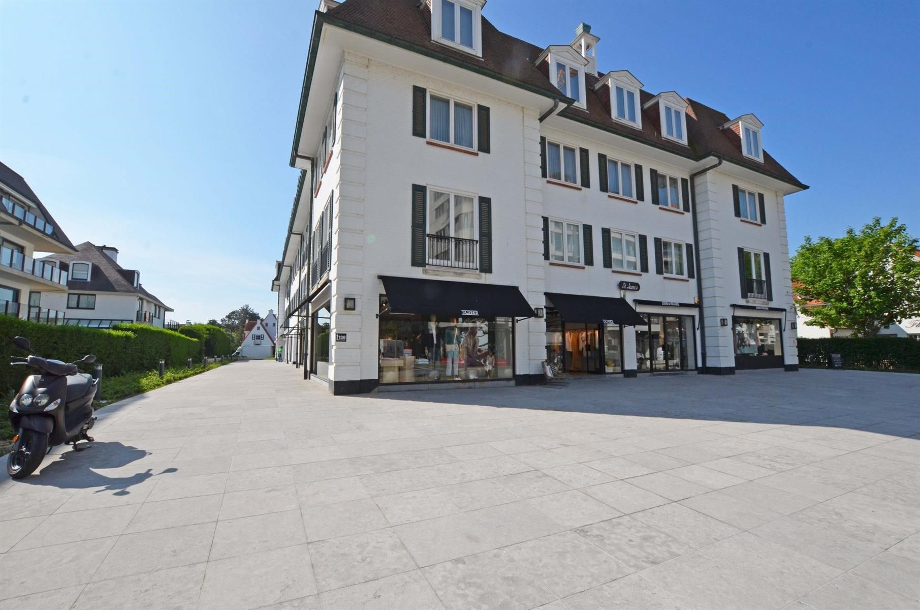 ()=>{if(producerUpdateValueVersion(node),producerAccessed(node),node.value===ERRORED)throw node.error;return node.value} Kustlaan 132 - - 8300 Knokke-Heist