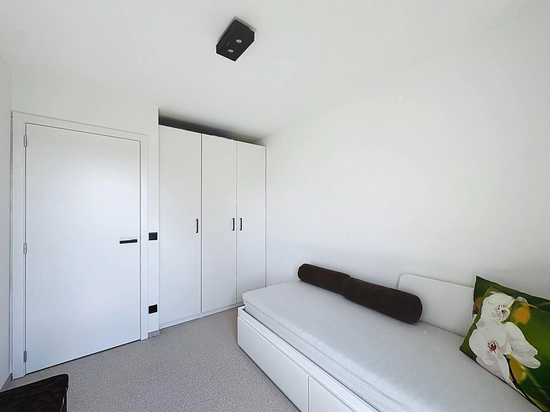 Modern dakappartement met 2 terrassen, prachtig uitzicht en luxueuze afwerking. foto 19