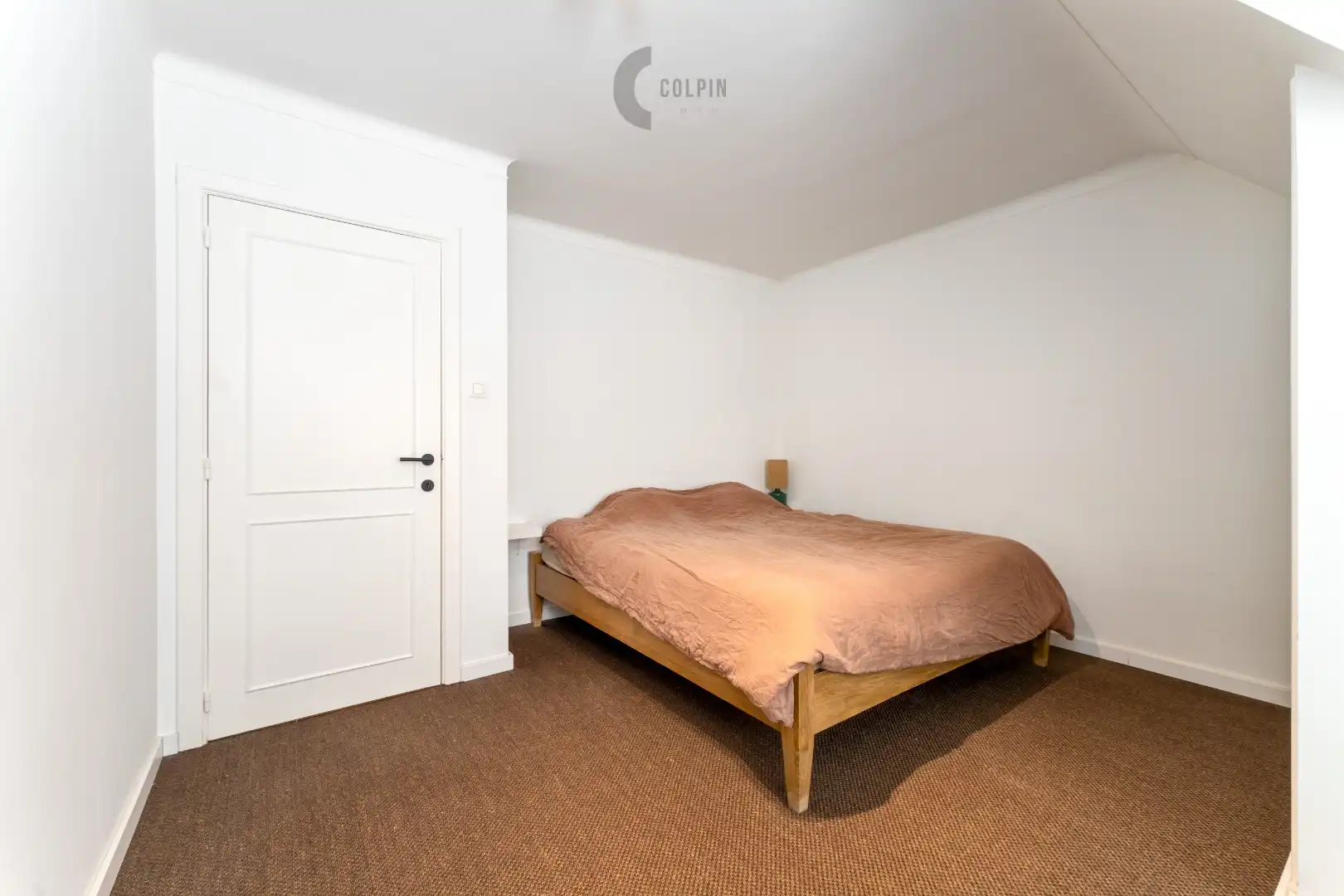 Appartement in villaresidentie op toplocatie met garage foto 8