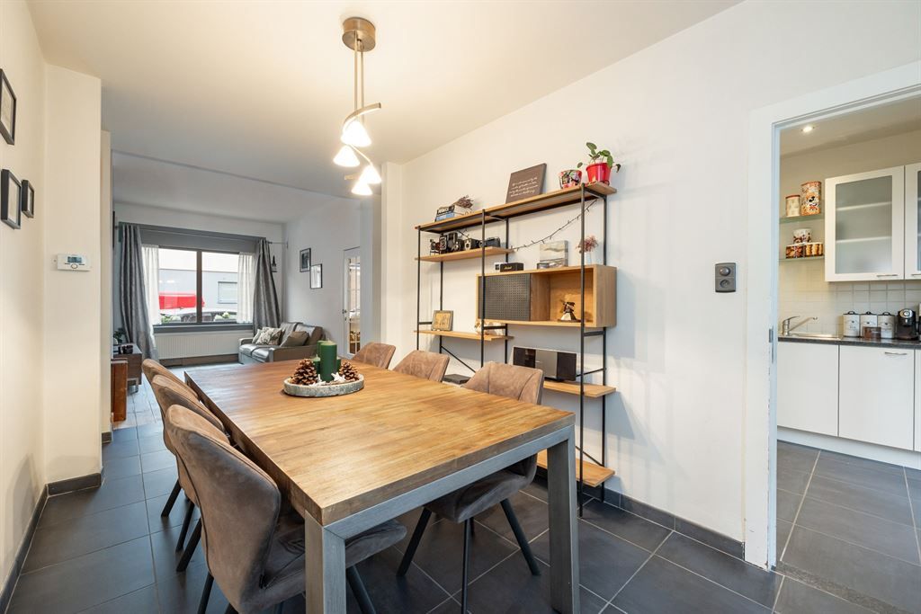 Lichte, instapklare woning met stadstuin foto 5