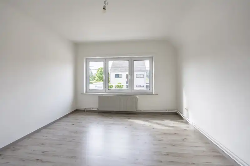 Smaakvol gerenoveerde woning met 3 slaapkamers en garage foto 23