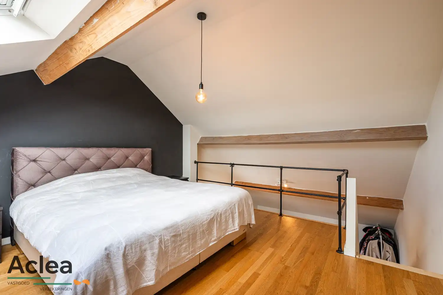 Sfeervolle energiezuinige HOB met diepe tuin foto 24