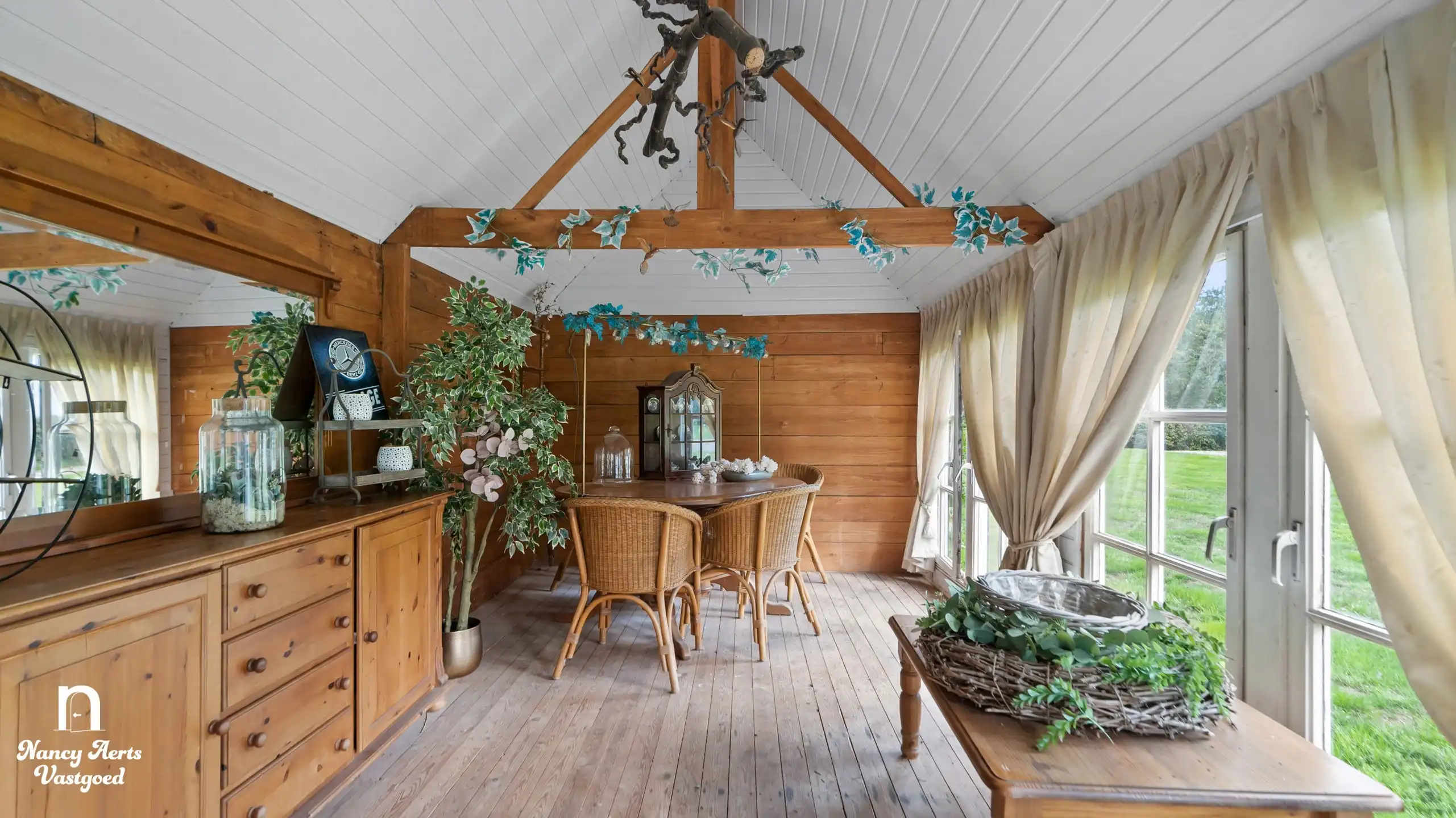 Exclusief landgoed op 1,28 ha met villa en paardenstallen foto 34