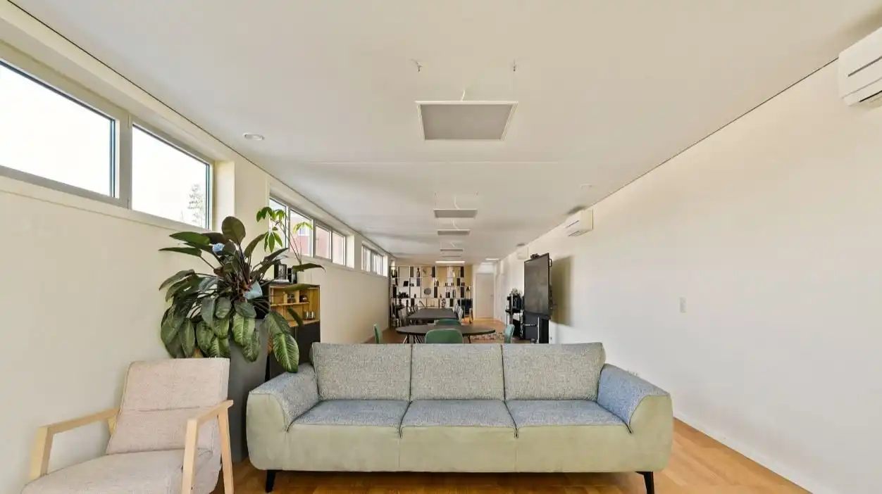 HIGH-END KANTOOR TUSSEN BRUSSEL EN GENT foto 17