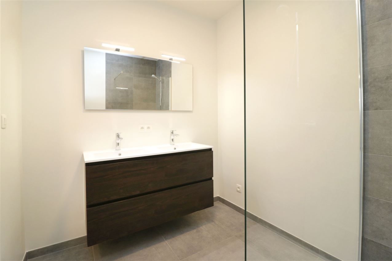 Nieuwbouwapp. met twee slpk, zuidterras op een gunstige ligging foto 25