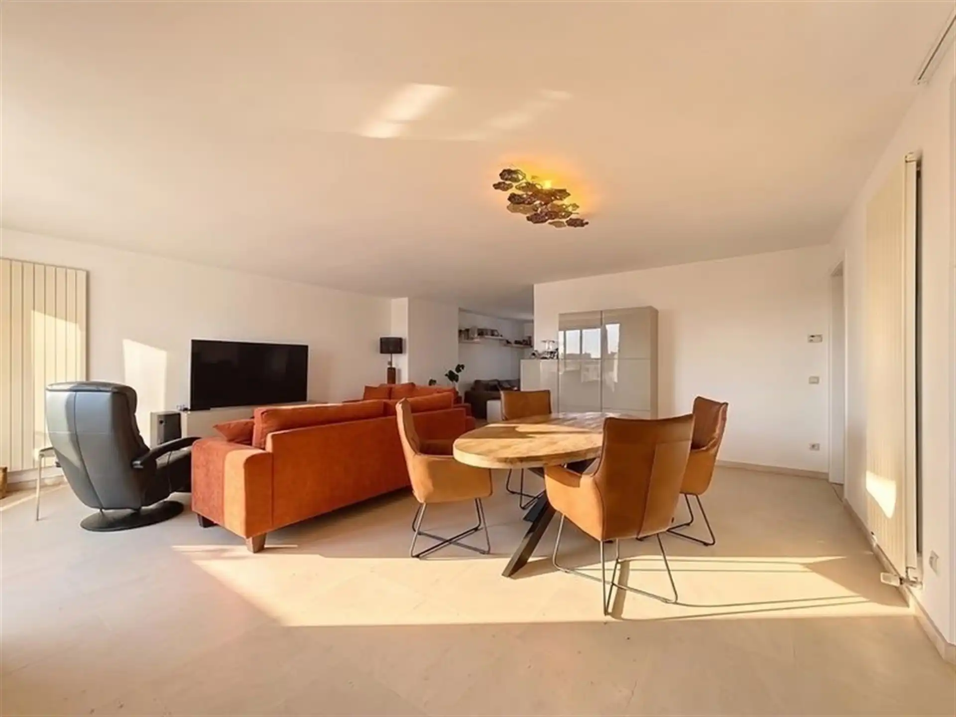 EXCLUSIEF APPARTEMENT MET TWEE TERRASSEN OP DE GROTE MARKT VAN SINT-NIKLAAS  foto 5