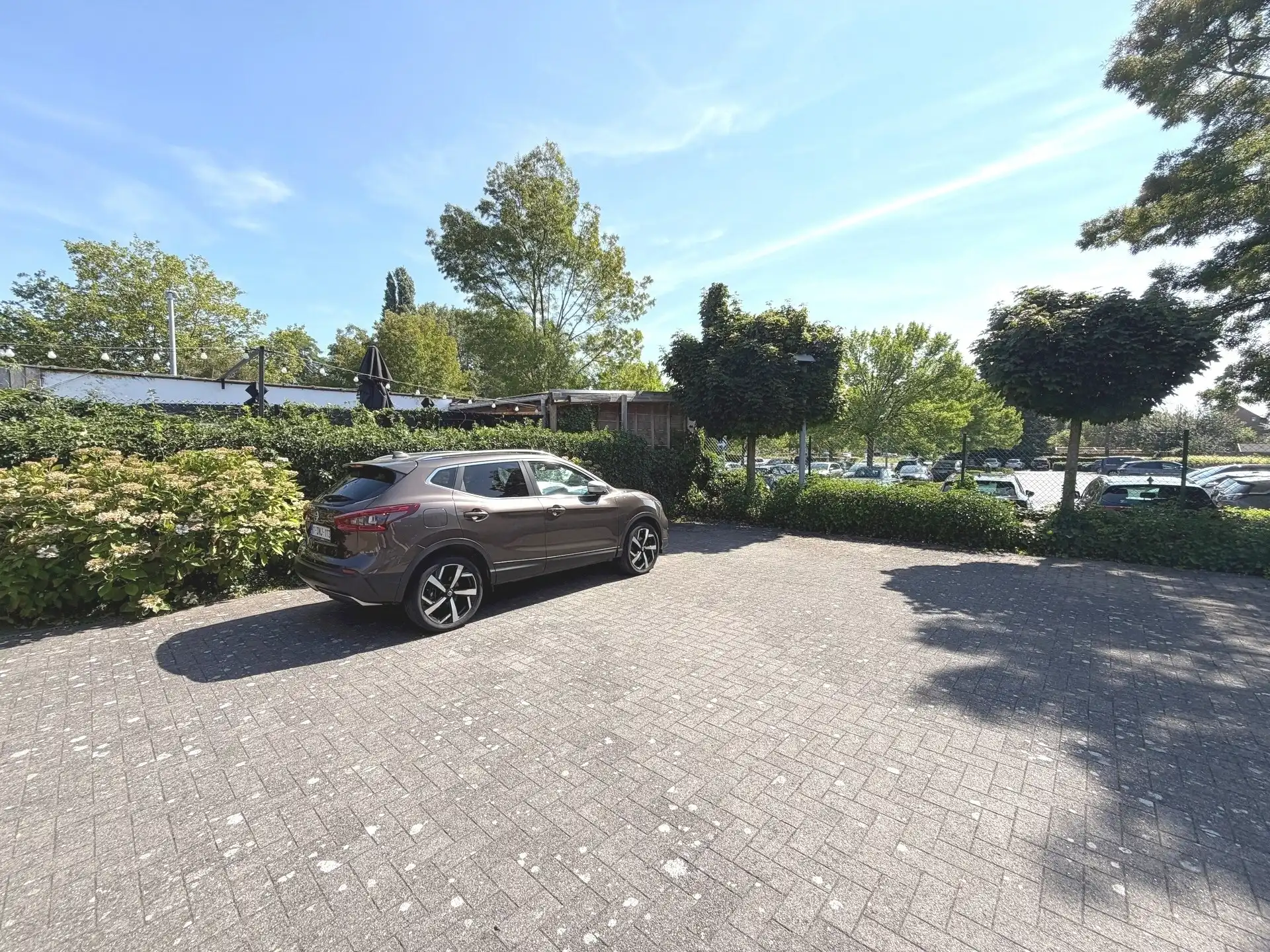 centraal gelegen appartement met zich op markt van Stekene foto 11