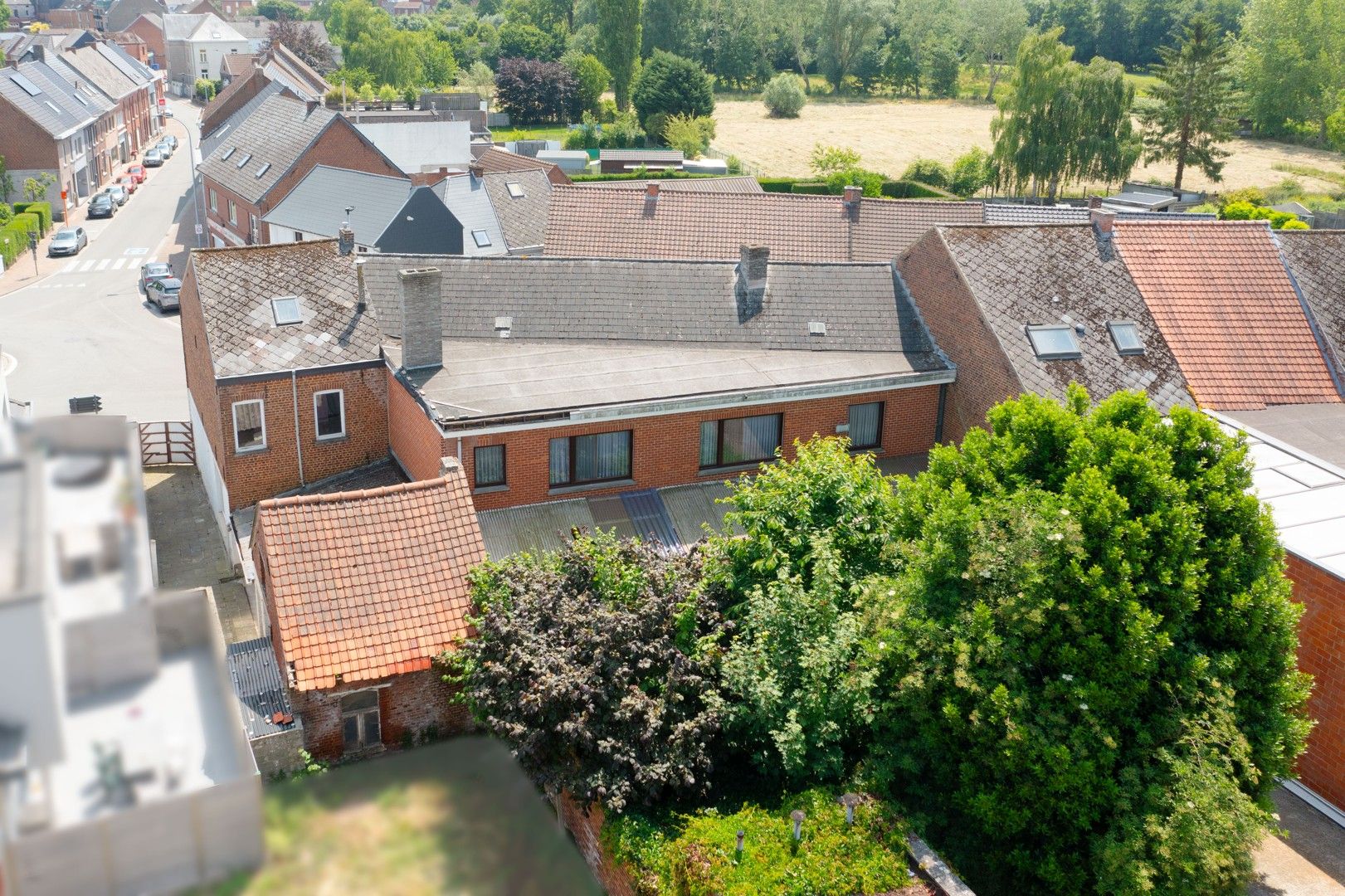 Riante burgerwoning met 5 slaapkamers en atelier te Nederbrakel foto 8