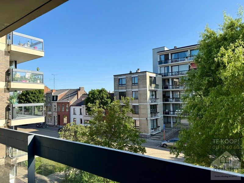 Oase in de vaart van Maastricht foto 22