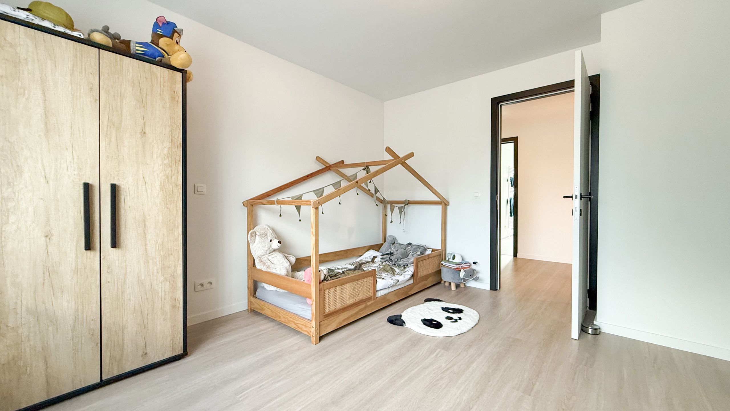Instapklare BEN-woning met 4slpk en grote omheinde tuin! foto 22