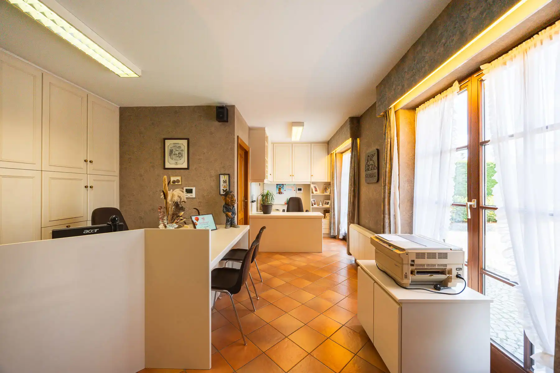 Rustig gelegen, charmante villa met riante tuin en zwembad foto 17