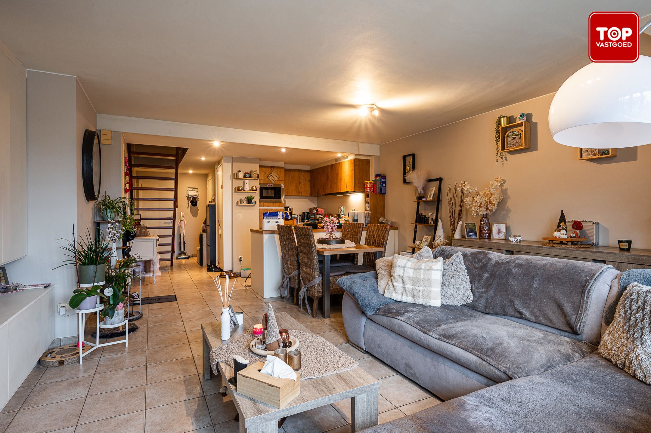 Instapklaar duplexappartement met 2 slaapkamers en garage in centrum Sleidinge foto 10