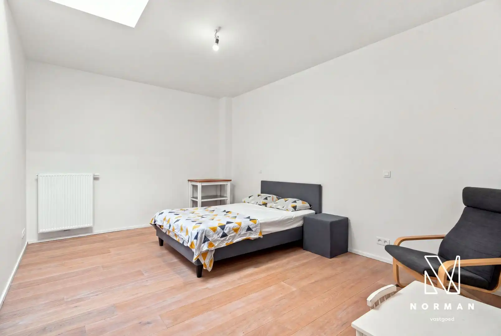 Bedrijfswoning op 1186 m² met luxueuze woonst. foto 23