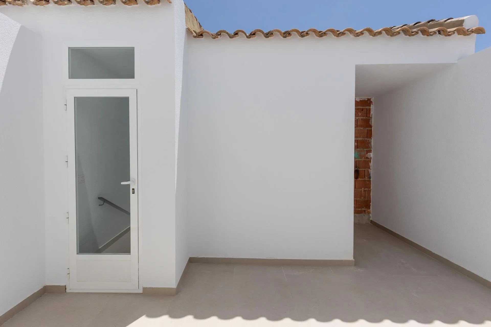 Waar rust en ruimte samenkomen – leef royaal in het hart van de Vega Baja foto 38