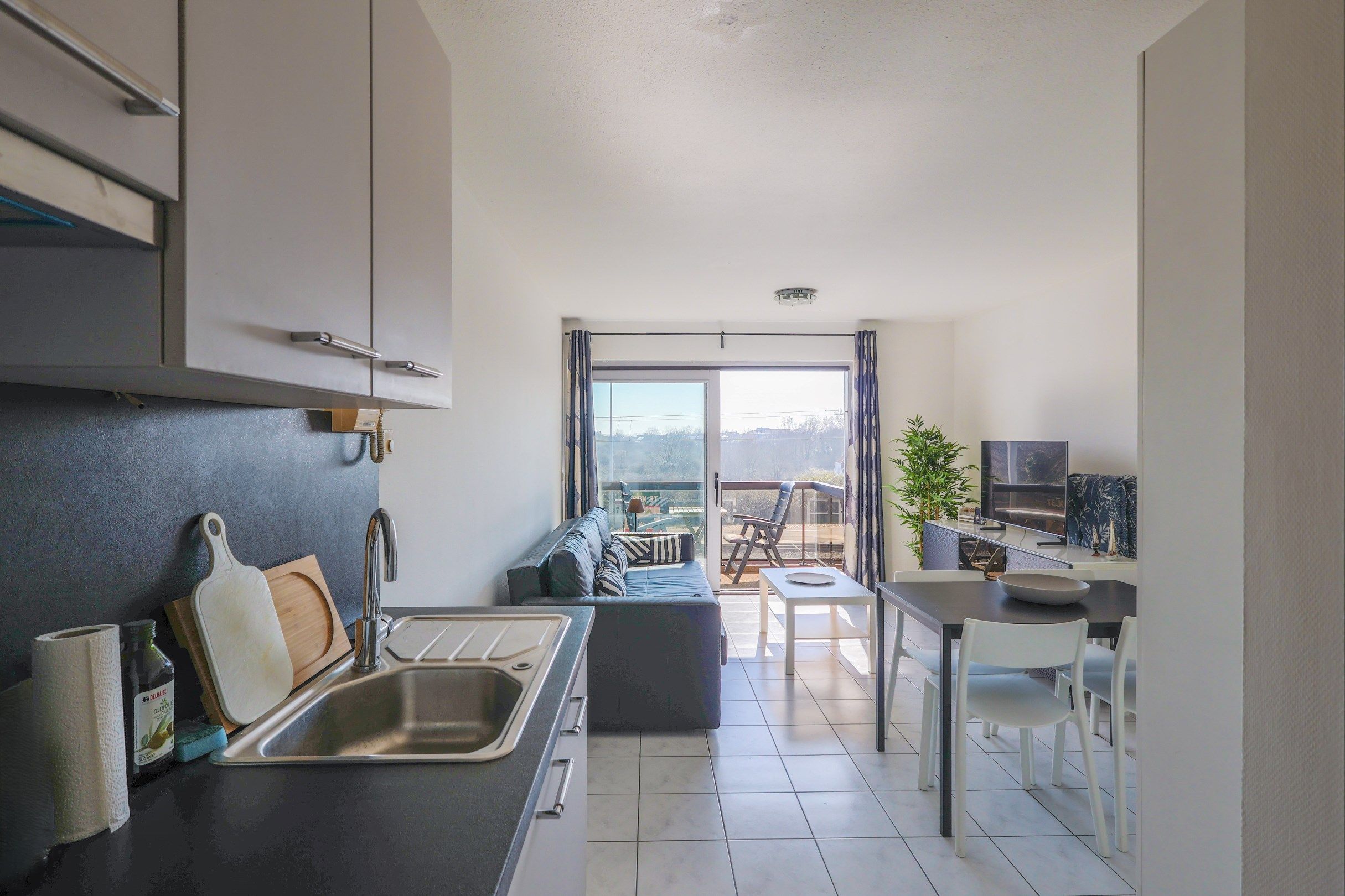 Zonnige studio op wandelafstand van de zee in Oostduinkerke foto 2