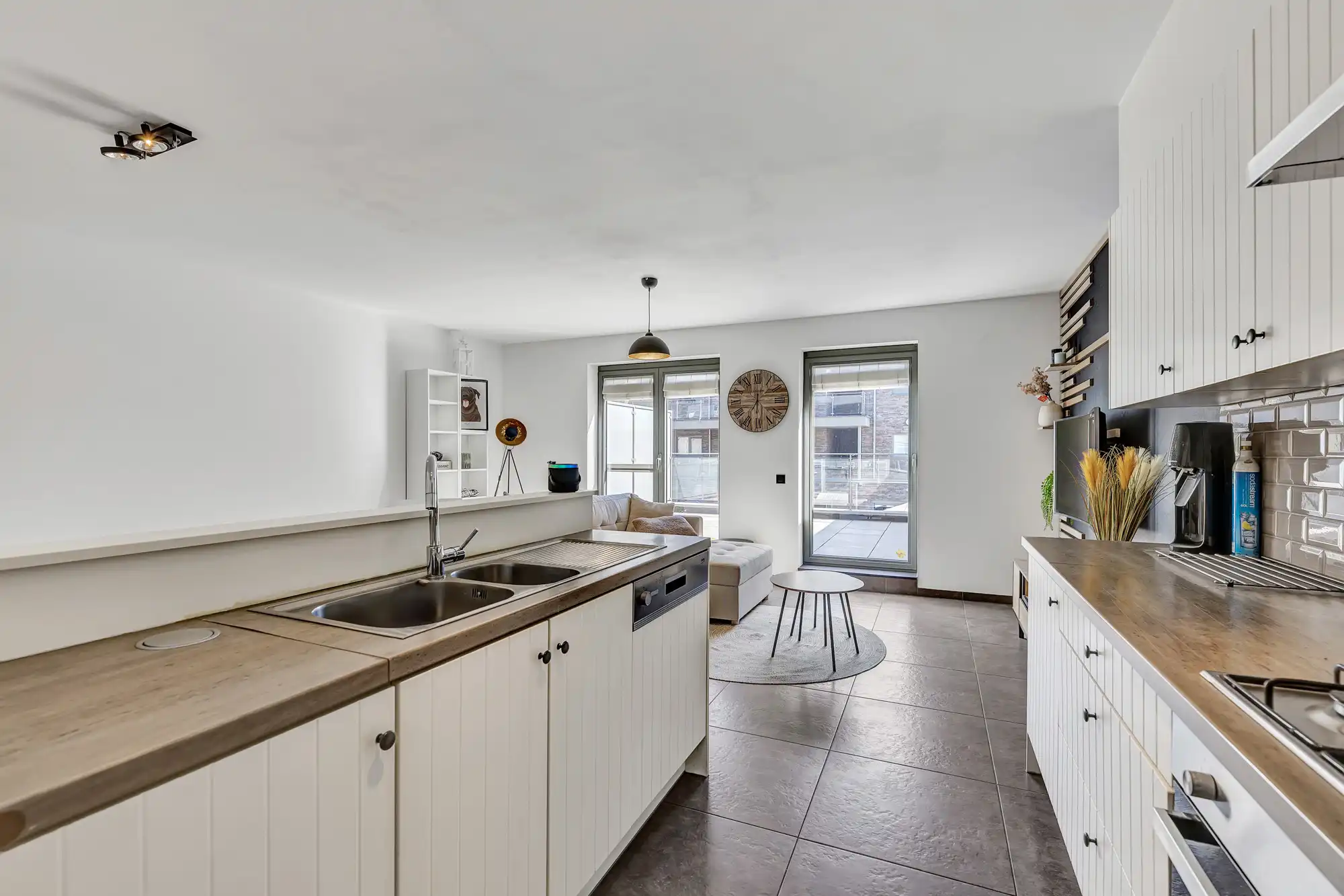 Energiezuinig appartement met groot terras foto {{pictureIndex}}