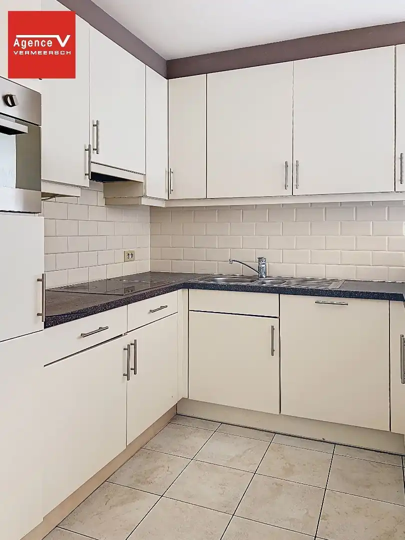 Ruim leefappartement gesitueerd op gunstige locatie tussen Leopold I-plein en Casino Kursaal van Oostende.  foto 7