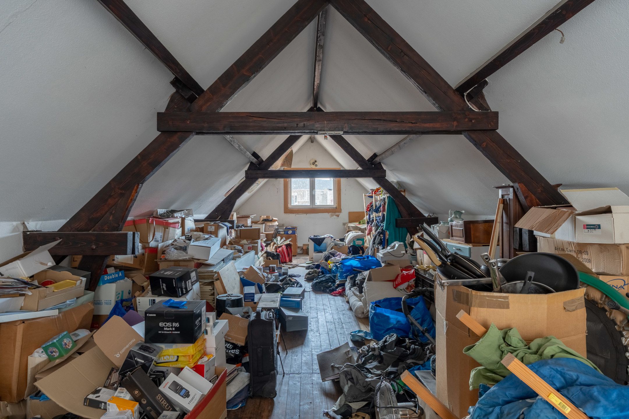 Verrassend ruime handelswoning met bovenliggend appartement. foto 35