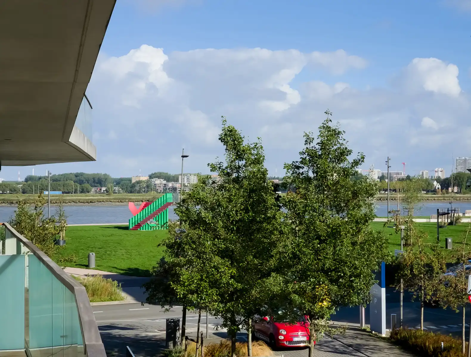 Drie-slaapkamerappartement met riant terras foto 6